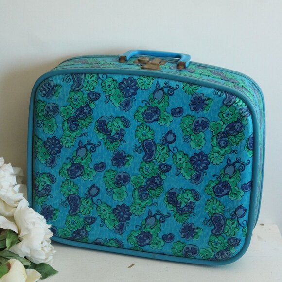 Vintage 1960s Suitcase, Floral Print Hard Side Travel Case,  Mirror Inside - Picture 2 of 10